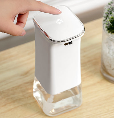 Automatic induction hand sanitizer